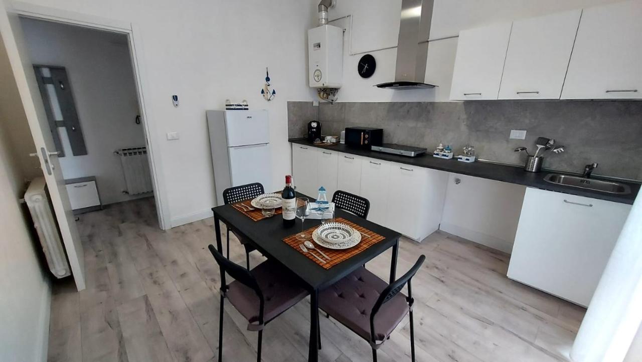 דירות לה ספציה Green Central House מראה חיצוני תמונה
